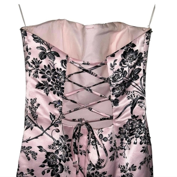 Tiffany Designs Satin Blush Floral Strapless Mermaid Formal Gown Sequins Size 8 - Picture 10 of 15